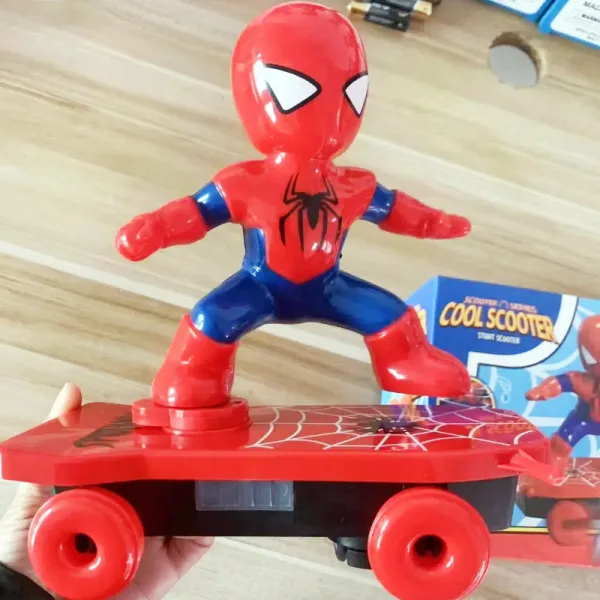 Spiderman sur skate lumineux